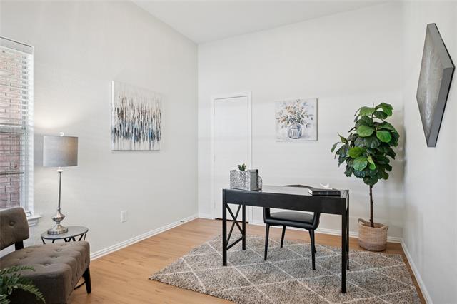 Building Photo - 521 Port Arthur Dr