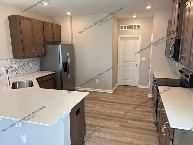 Building Photo - 2632 Pivot Rdg Dr
