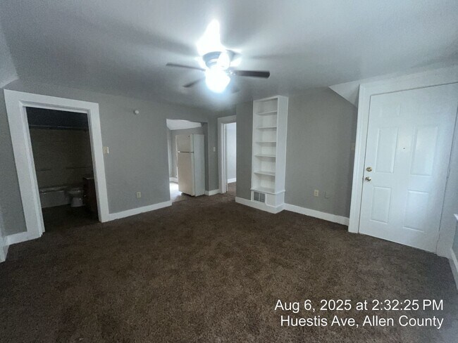 Building Photo - 828 Huestis Ave