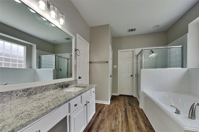 Building Photo - 20822 Heather Grove Ct
