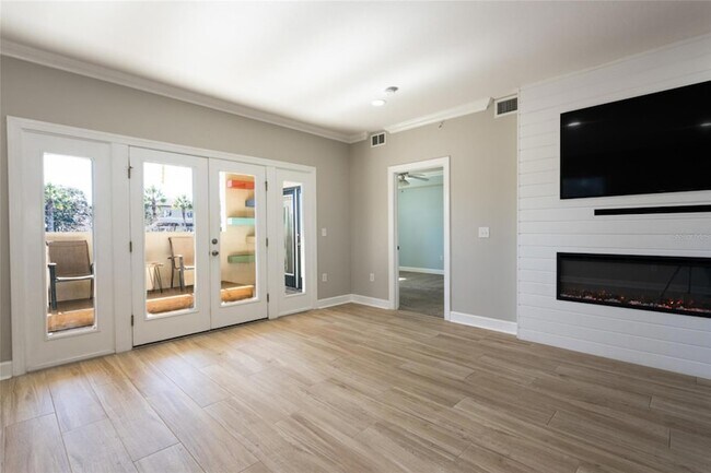 Building Photo - 300 Bella Harbor Ct
