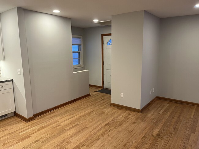 Building Photo - 1417 Beld St