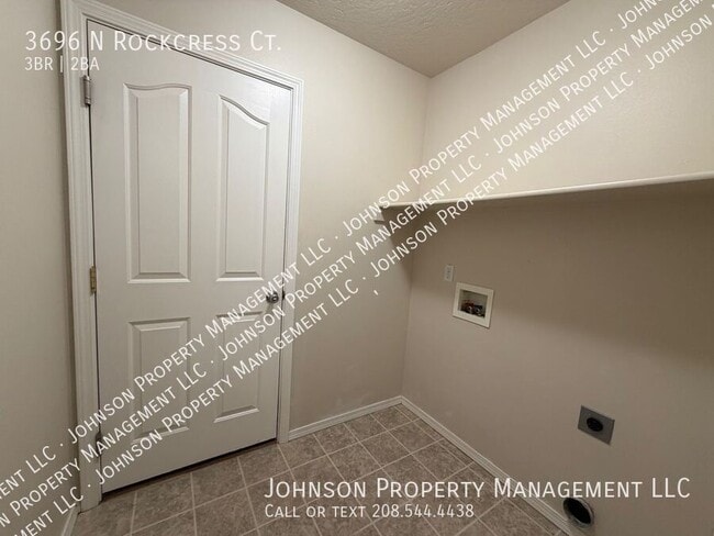 Building Photo - 3696 N Rockcress Ct
