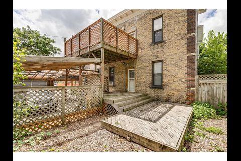 Building Photo - 2829 Pleasant Ave
