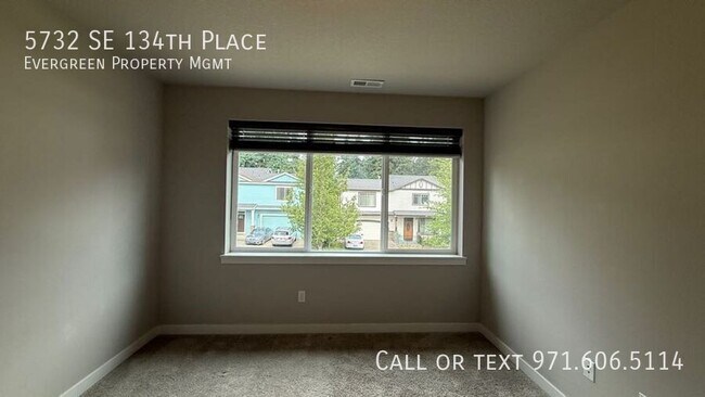 Building Photo - 5732 SE 134th Pl