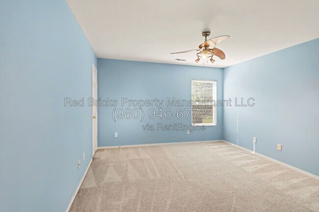Building Photo - 10805 Dry Stone Dr