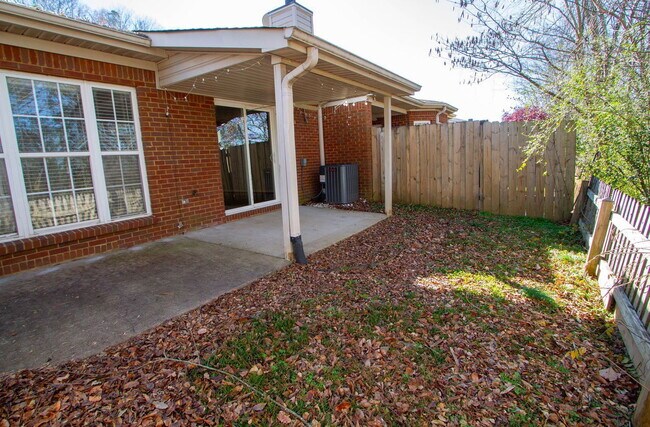 Building Photo - 157 Hayesbury Ct