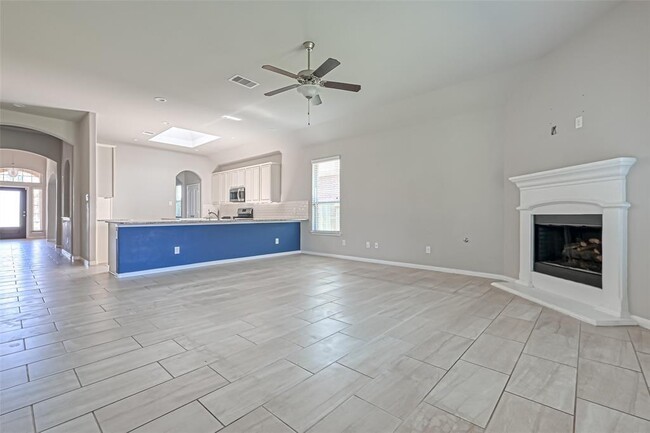 Building Photo - 3230 Voyager Ln