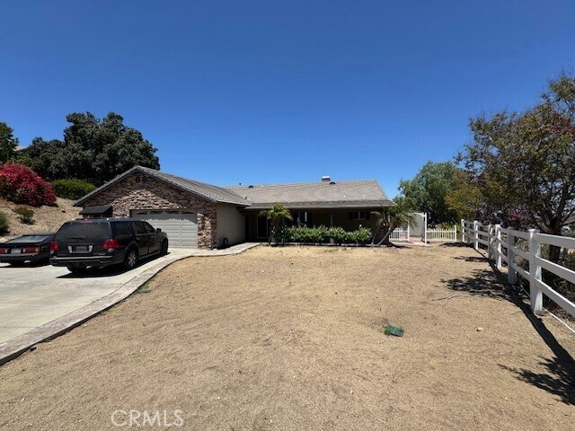 Building Photo - 21650 Skyhill Pl
