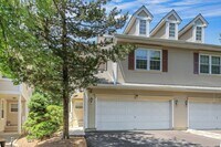 Building Photo - 35 Harrier Ct
