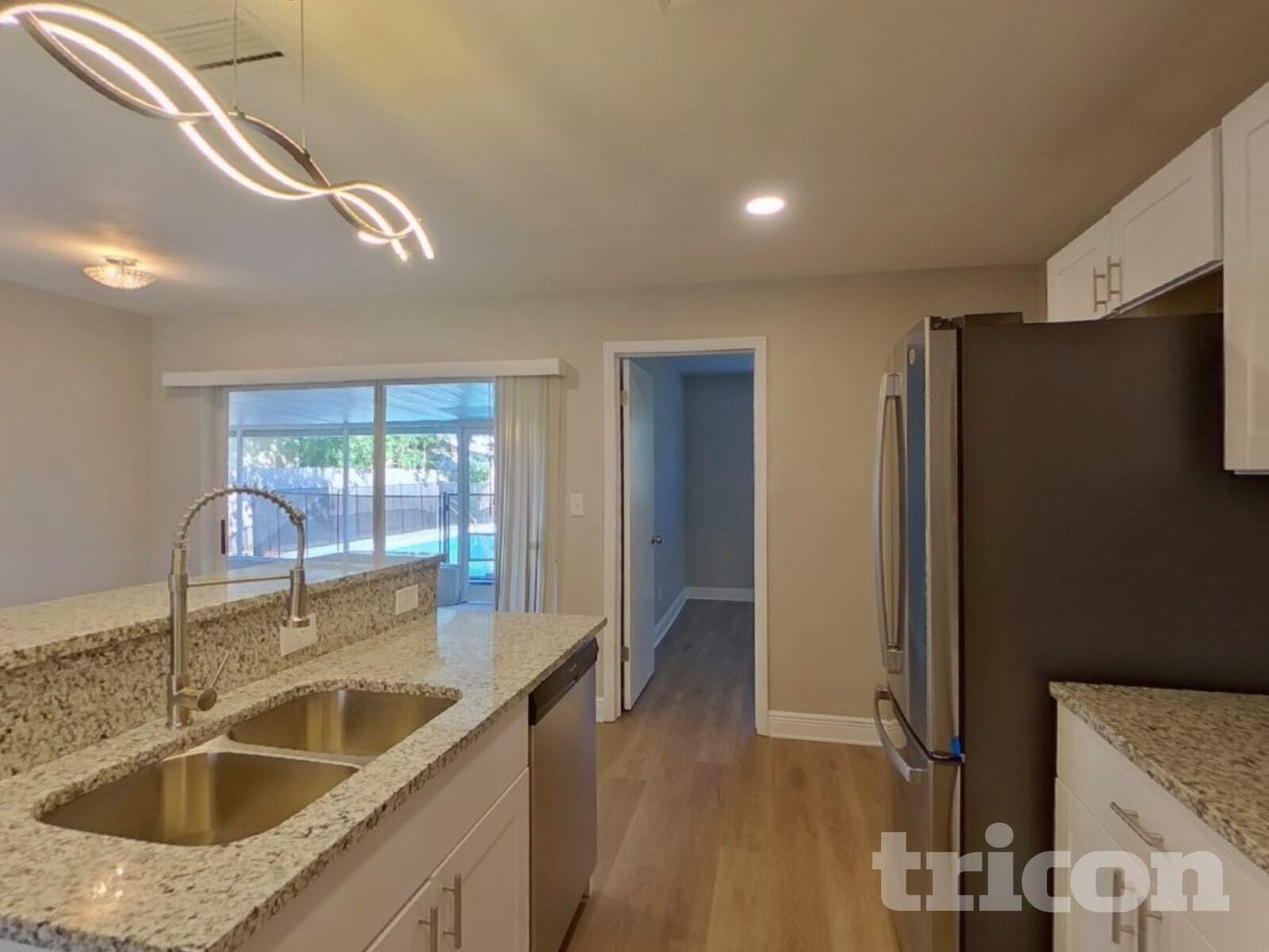 Building Photo - 201 85th Ave N