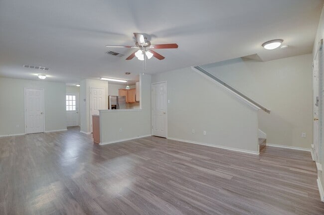 Building Photo - 9405 Rowlands Sayle Rd