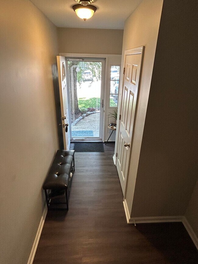 Building Photo - 4876 Weatherhill Dr