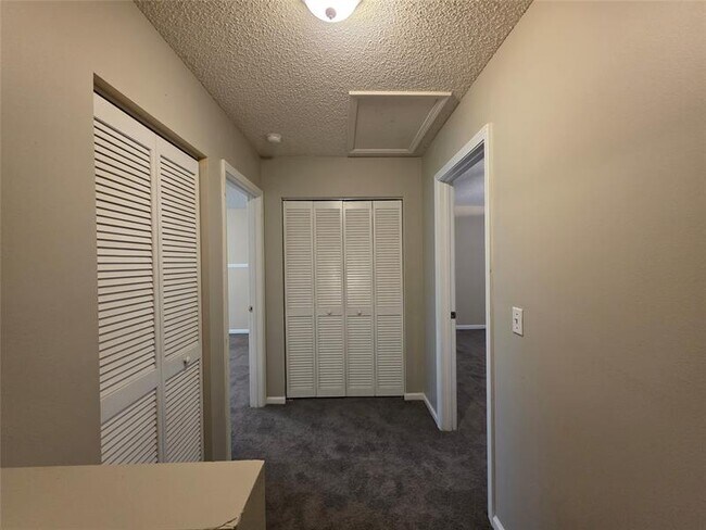 Building Photo - 9471 Bradshaw Ln