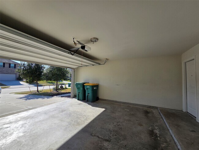 Building Photo - 23748 Woodgreen Terrace Dr