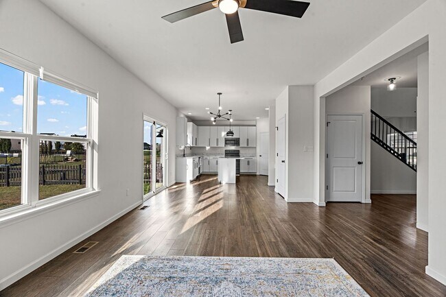 Building Photo - Charming 4-Bedroom Home in Prime St. Charl...