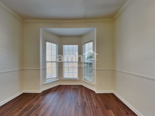 Building Photo - 3104 Gross Ave