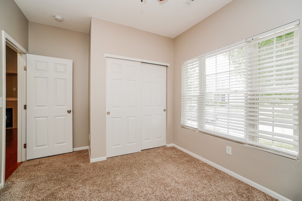 Building Photo - 3990 Summerstone Dr