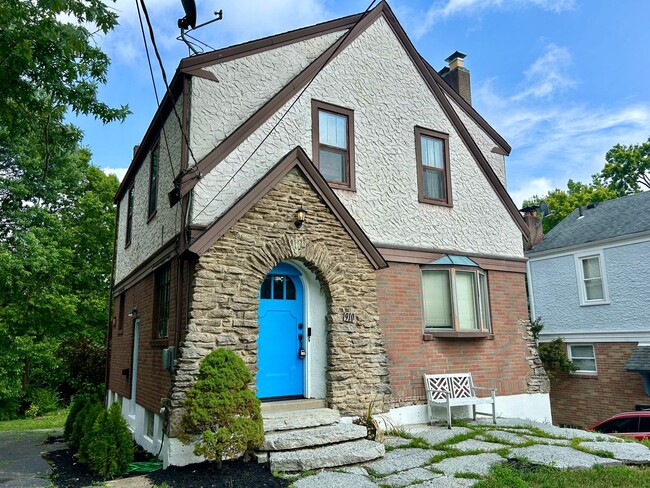 Primary Photo - PRICE HILL- Charming 3 bedroom 1.5 bath