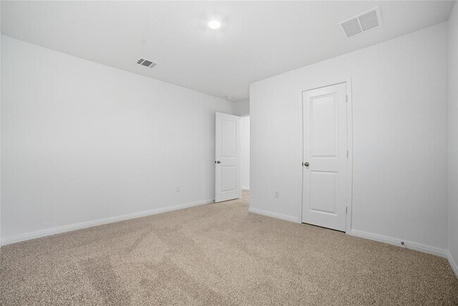 Building Photo - 18000 Purple Top Ln