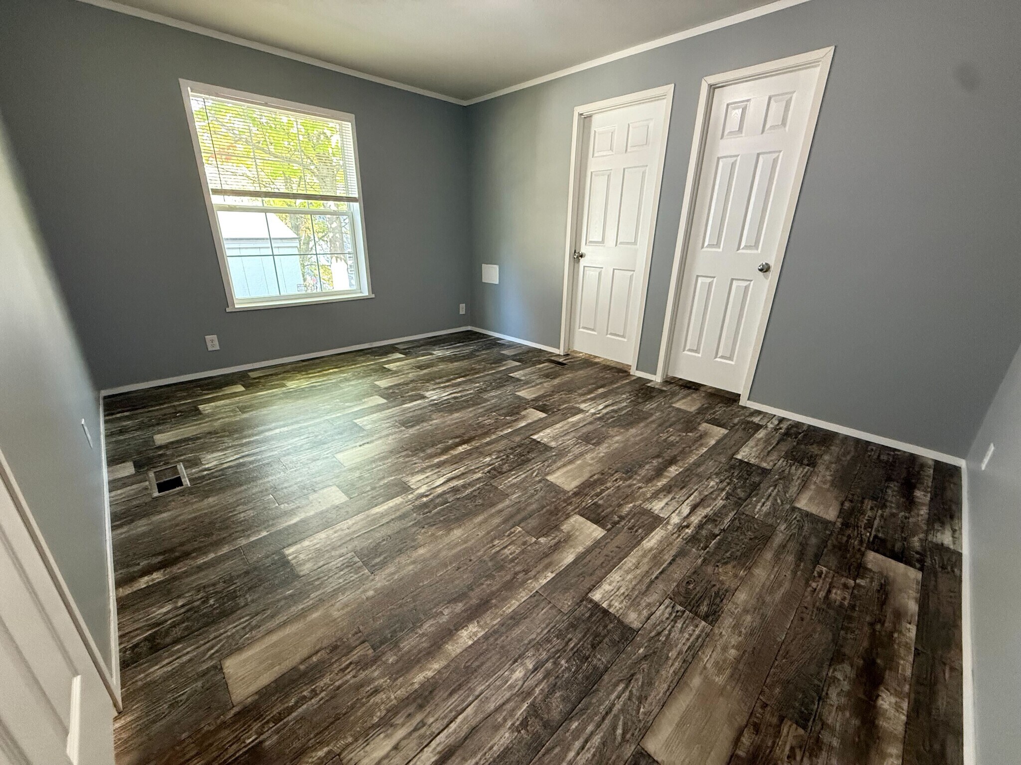 Building Photo - 11853 Cascade Cir