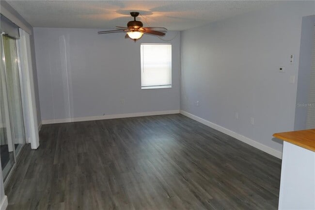 Building Photo - 205 S McMullen Booth Rd