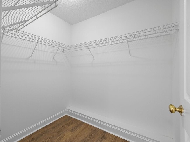 Building Photo - Newly Renovated 2BR, 2 BA in Greer SC