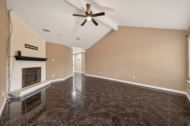 Building Photo - 614 Northaire Dr