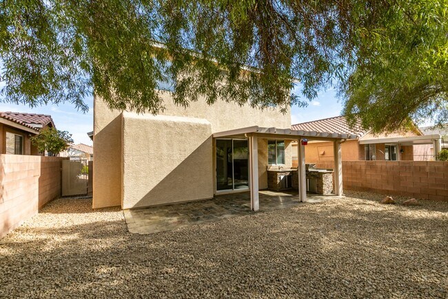 Building Photo - BEAUTIFUL SUMMERLIN 3 BEDROOM UPGRADED!!