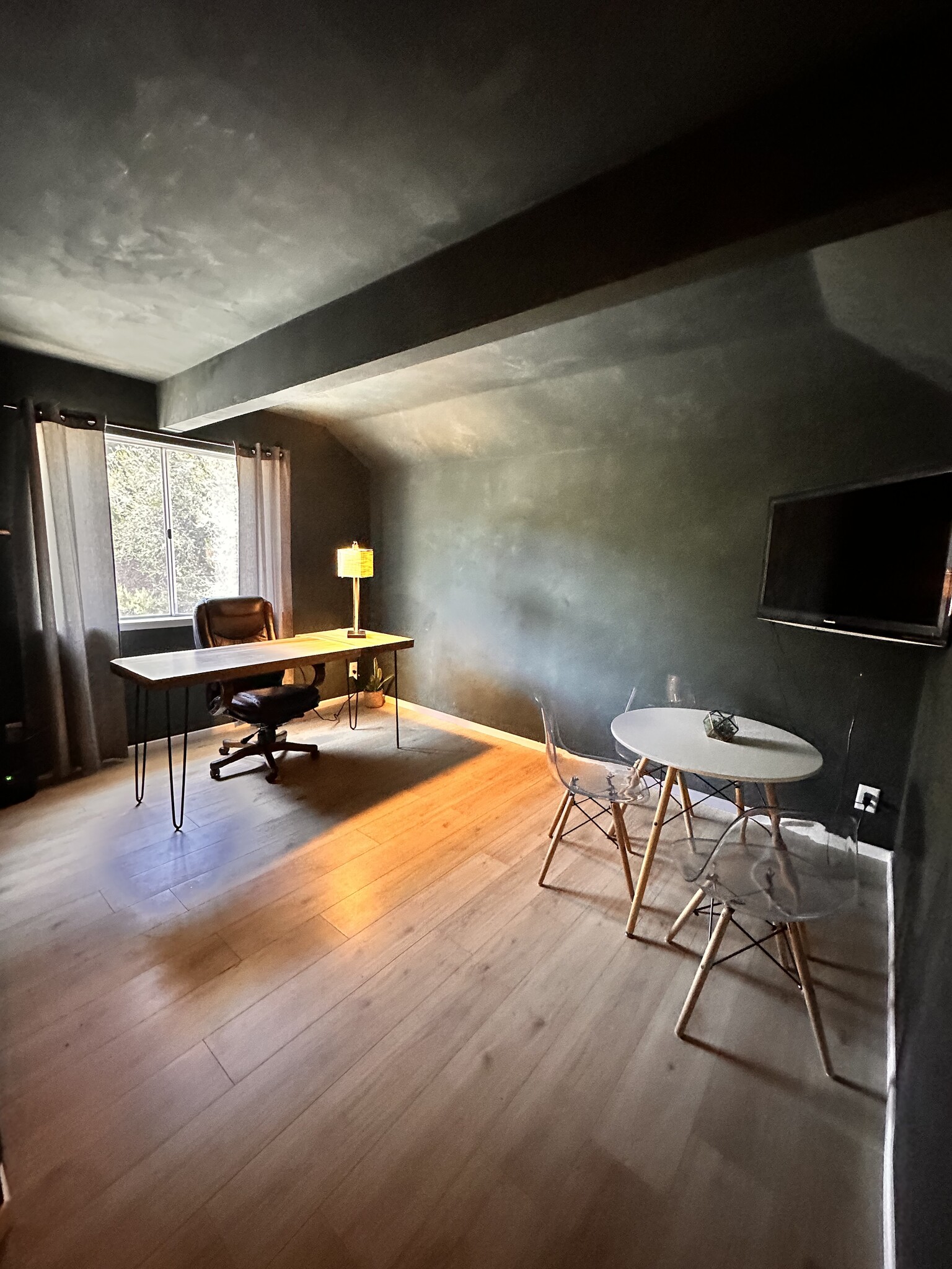 Building Photo - 23257 Joaquin Ridge Dr