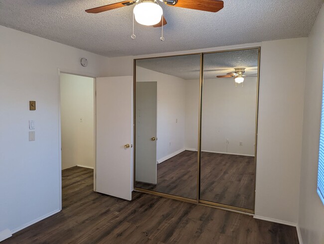 Building Photo - End unit 2 bedroom - Small Pets OK