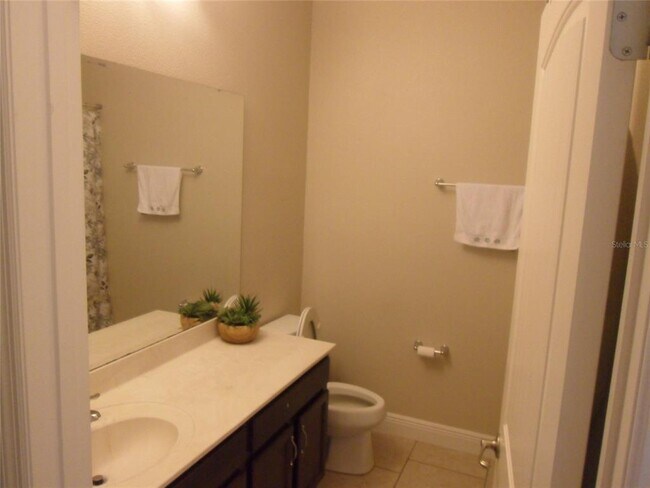Building Photo - 1497 Softshell St