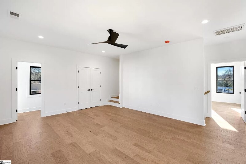 Building Photo - 112 Lepak Ln
