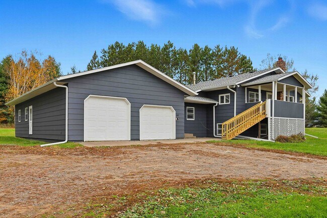 Building Photo - 1681 Mahogany St