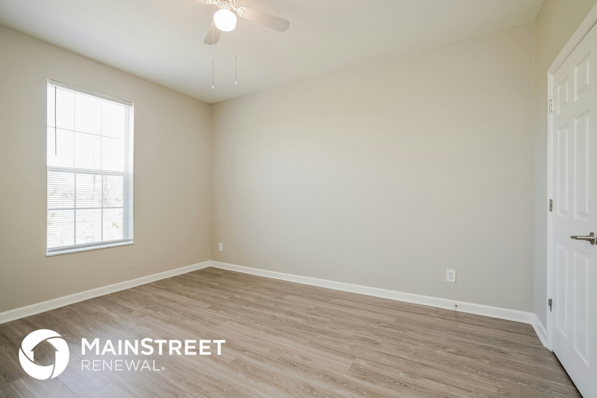 Building Photo - 603 E 8th St