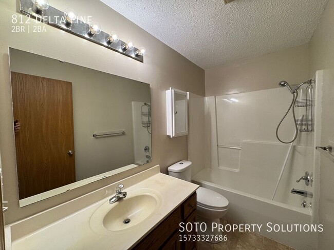Building Photo - 812 Delta Pine