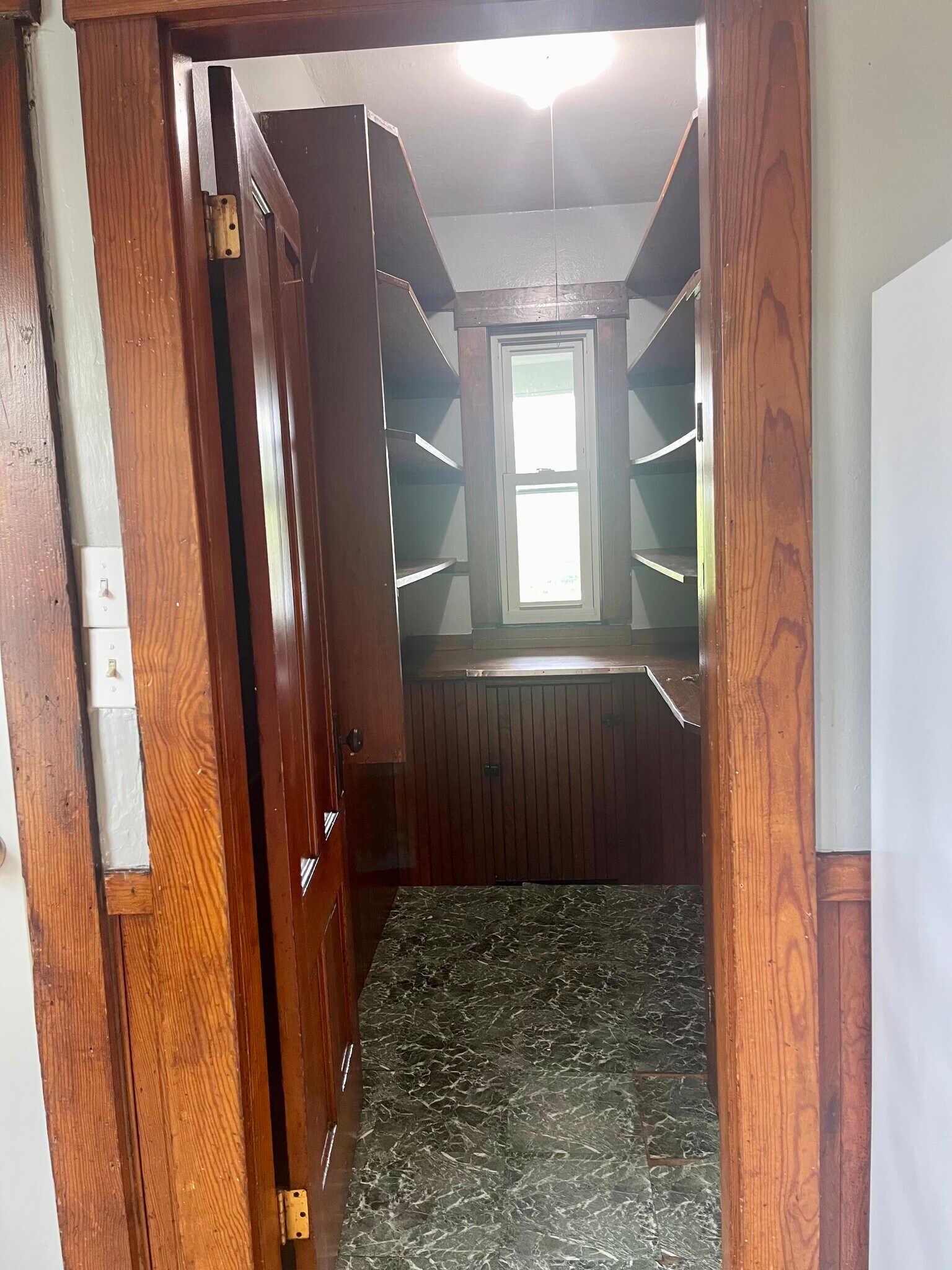 Pantry - 348 Rollstone St