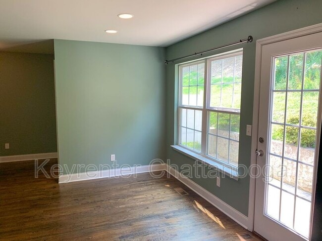 Building Photo - 2105 Short Leaf Ln