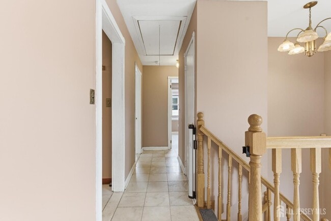 Building Photo - 6 Cherry St