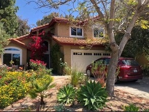 Building Photo - 3 Bedroom 2.5 Bath Arbors Home