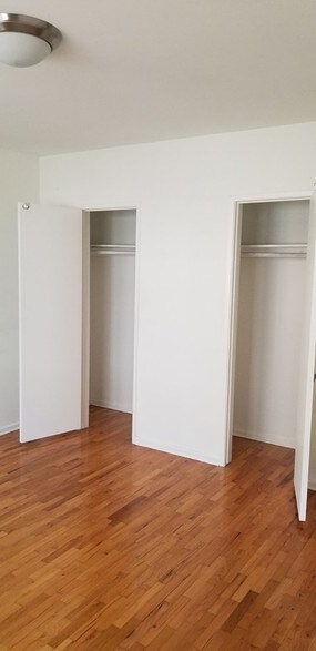Closet - 1507 Stanford St