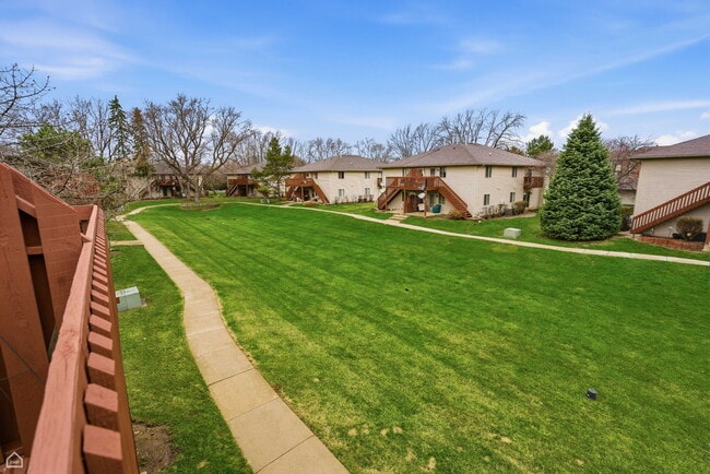 Building Photo - 490 Westwood Ct