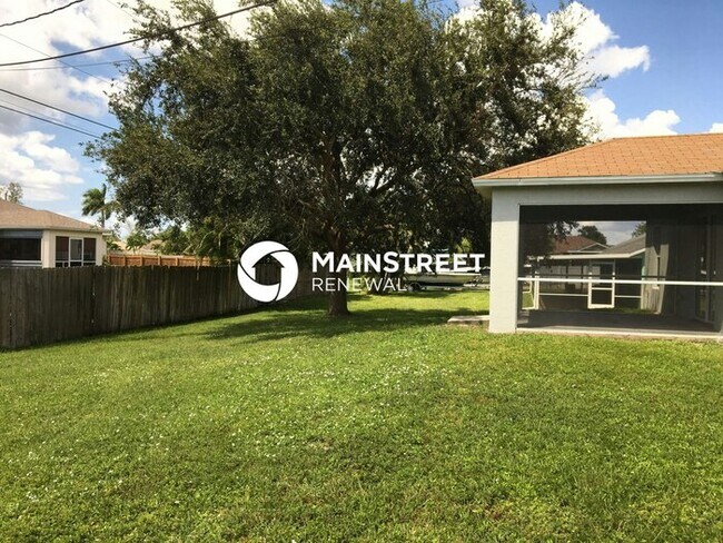 Building Photo - 3 Bedroom Pet-Friendly Home in Cape Coral, FL with Main Street Renewal