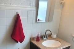 Bathroom - 2916 Mattern Ave