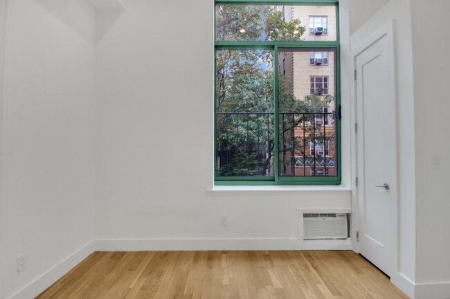 Building Photo - 2 bedroom in New York NY 10010