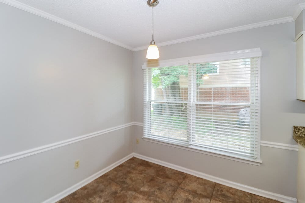 Building Photo - 306 S Glendale Ct