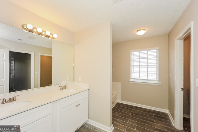 Building Photo - 5469 Wexford Pass