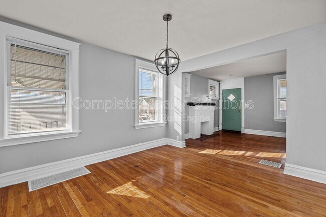 Building Photo - 5352 Neosho St