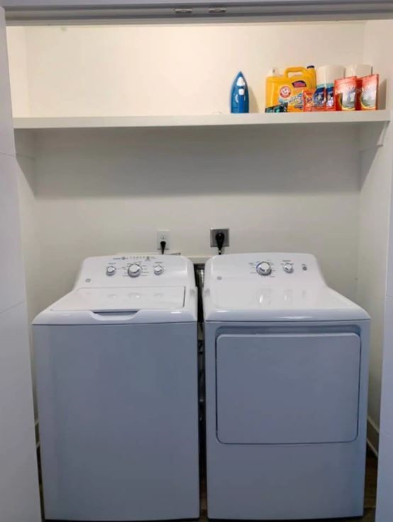 In Unit Washer & Dryer - 2521 Clifton Ave