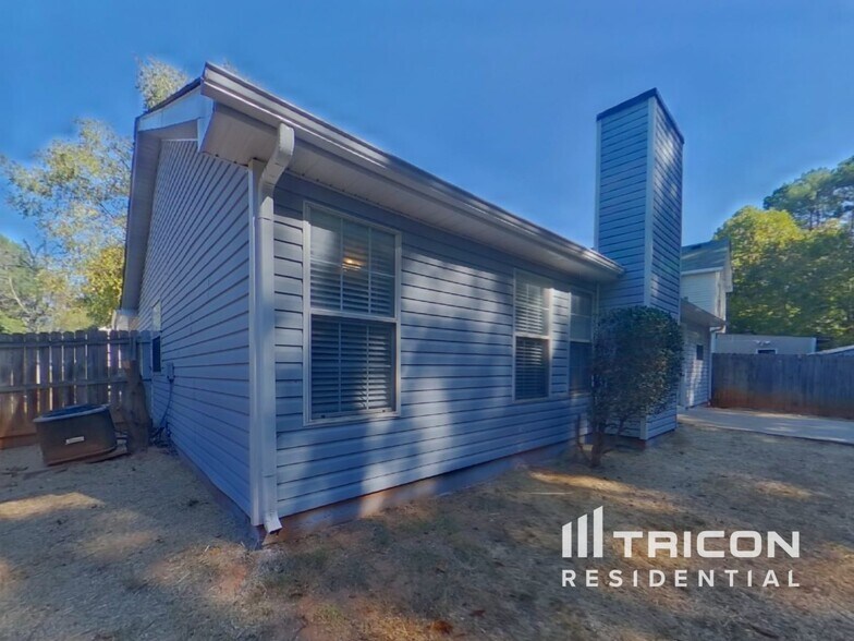 Building Photo - 5813 Wellborn Creek Dr